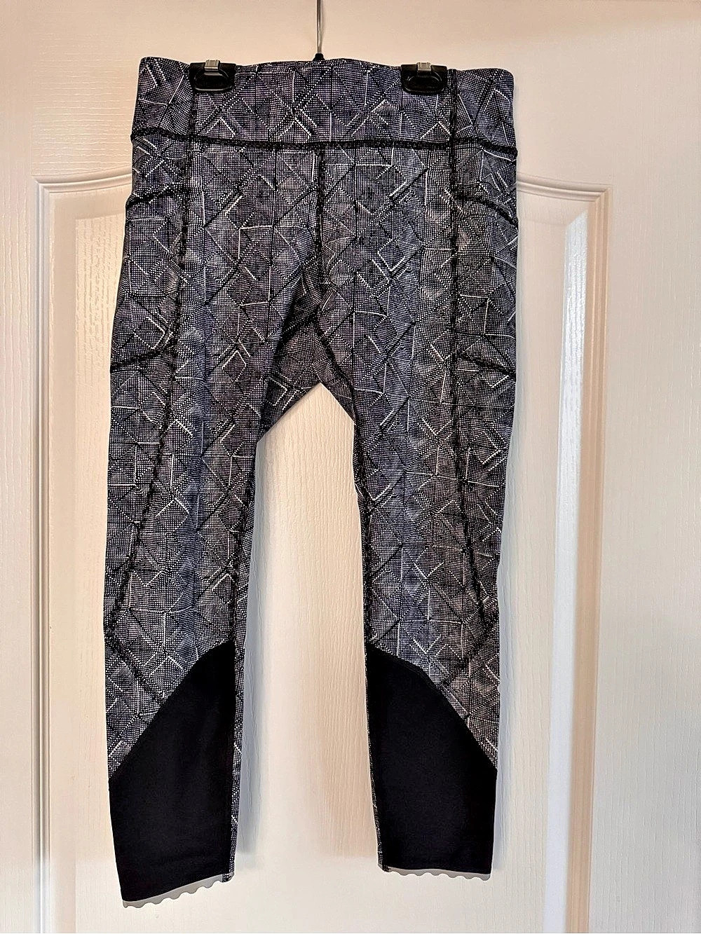 Lululemon Speed Up Tight 28" *Full-On Luxtreme Leggings Black & Gray size 10